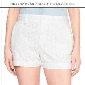 Khakis by Gap The City Short Eyelet Lace